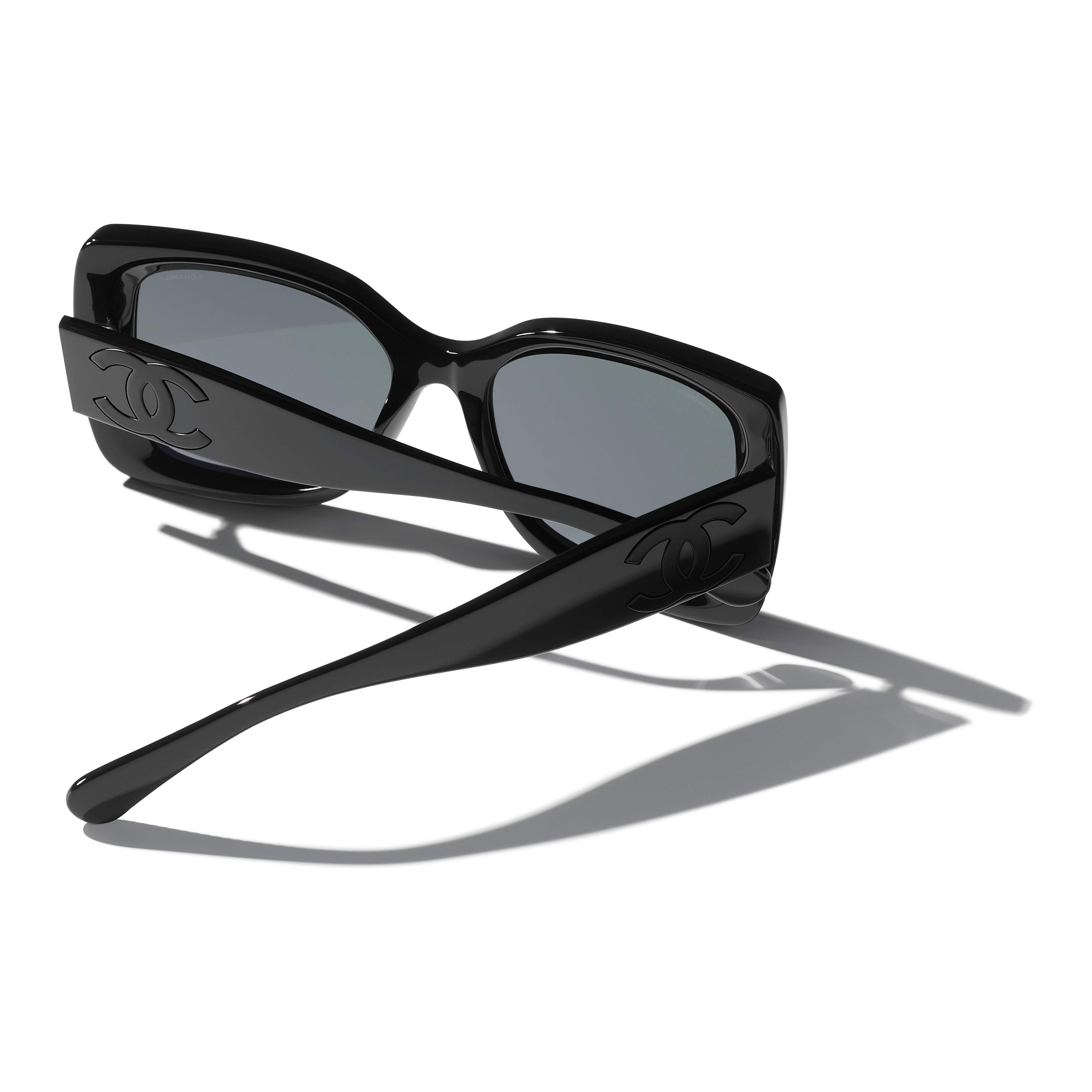 Sunglasses CHANEL CH5494 C888S4 53-18 Black in stock, Price 258,33 €
