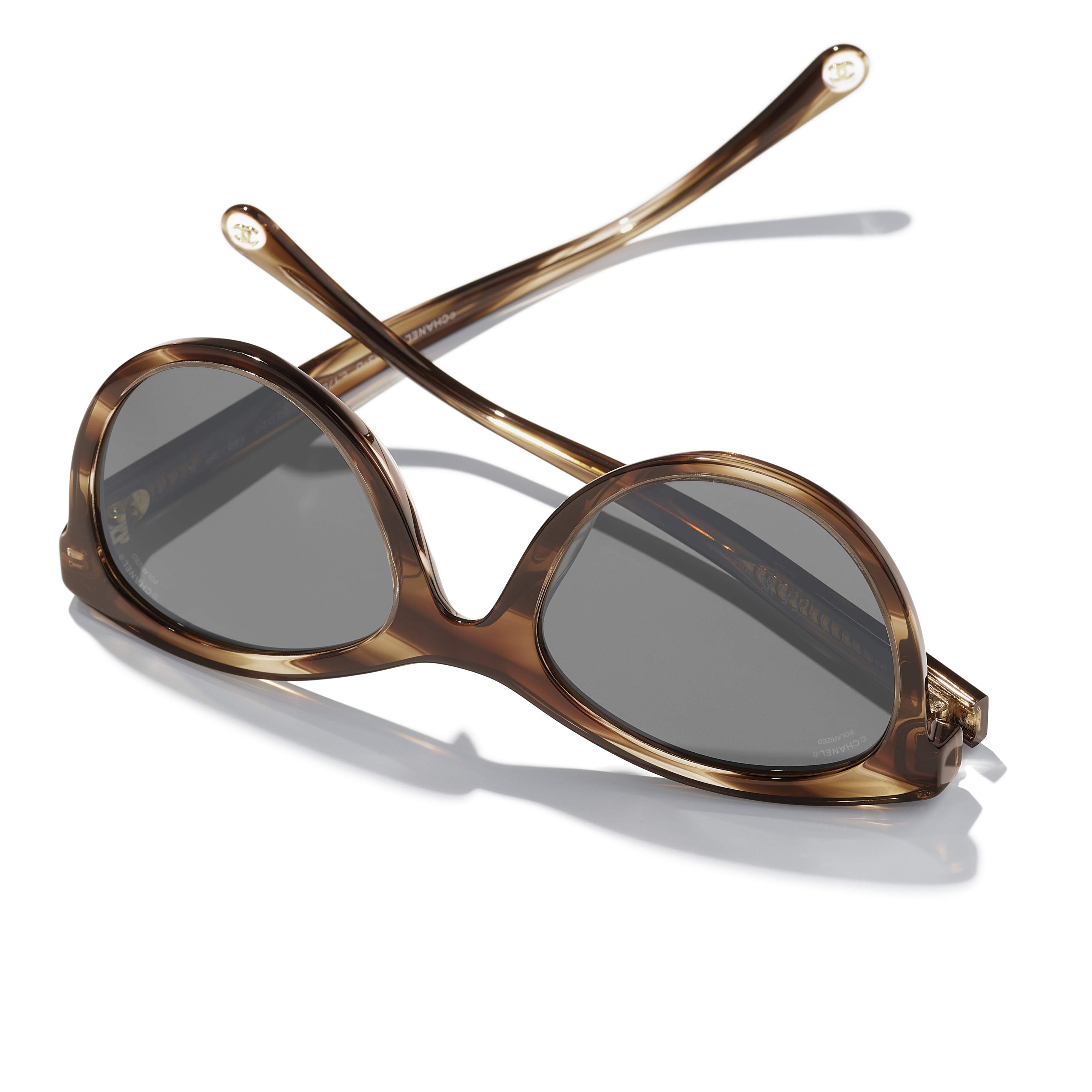 Sunglasses CHANEL CH5523U 1757/48 52-20 Brown Stripped in stock 