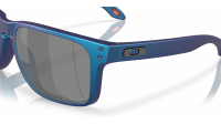 Oakley Holbrook Xl OO9417 47 59-18 Cyan blue colorshift