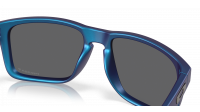 Oakley Holbrook Xl OO9417 47 59-18 Cyan blue colorshift