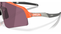 Oakley Sutro Lite Sweep OO9465 30 139-39 Matte Neon Orange