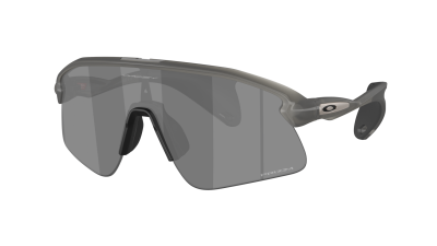 Occhiali da sole Oakley Stunt devil OO9517 01 139-39 Grey smoke