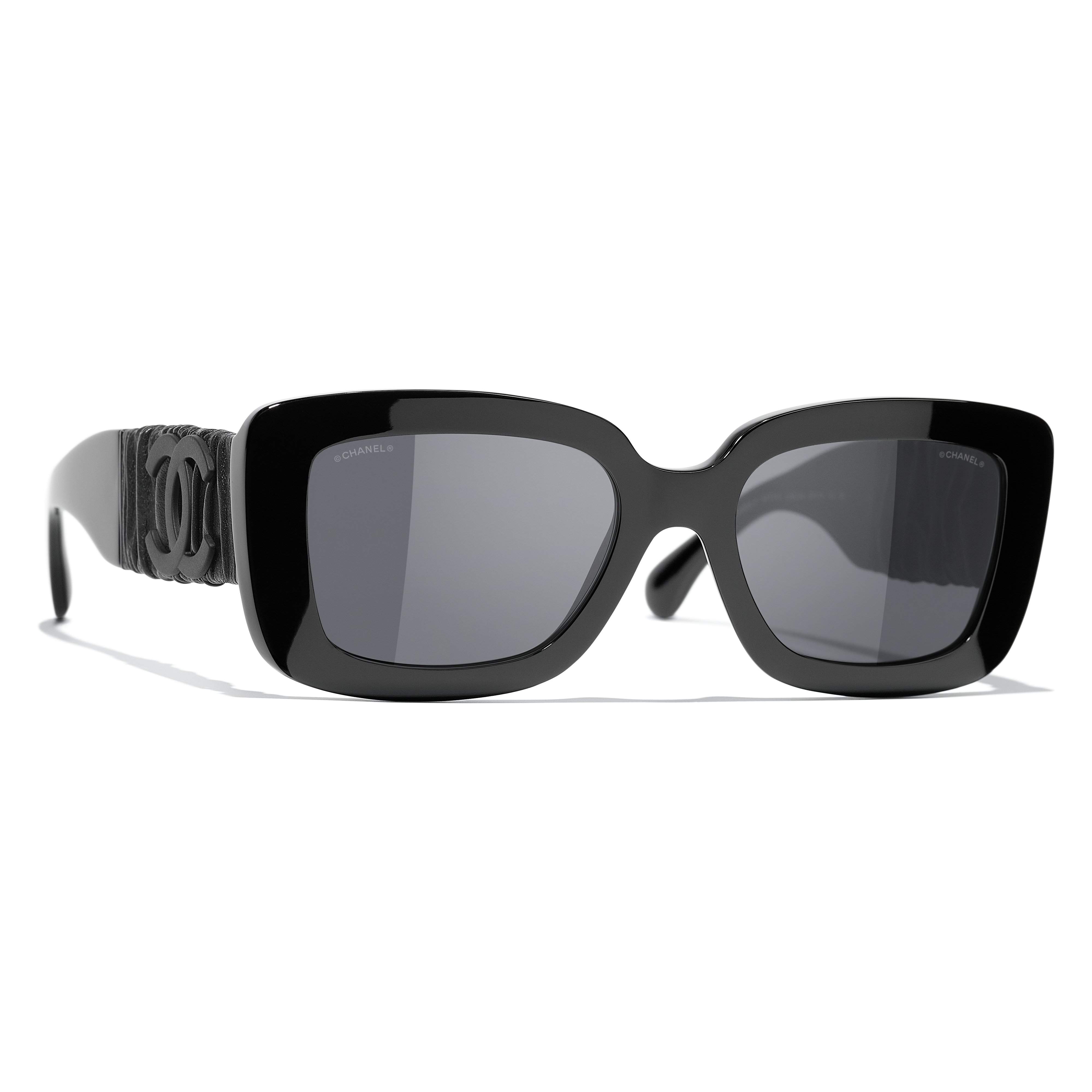 Oversized sunglasses Chanel Black in Plastic - 15337501